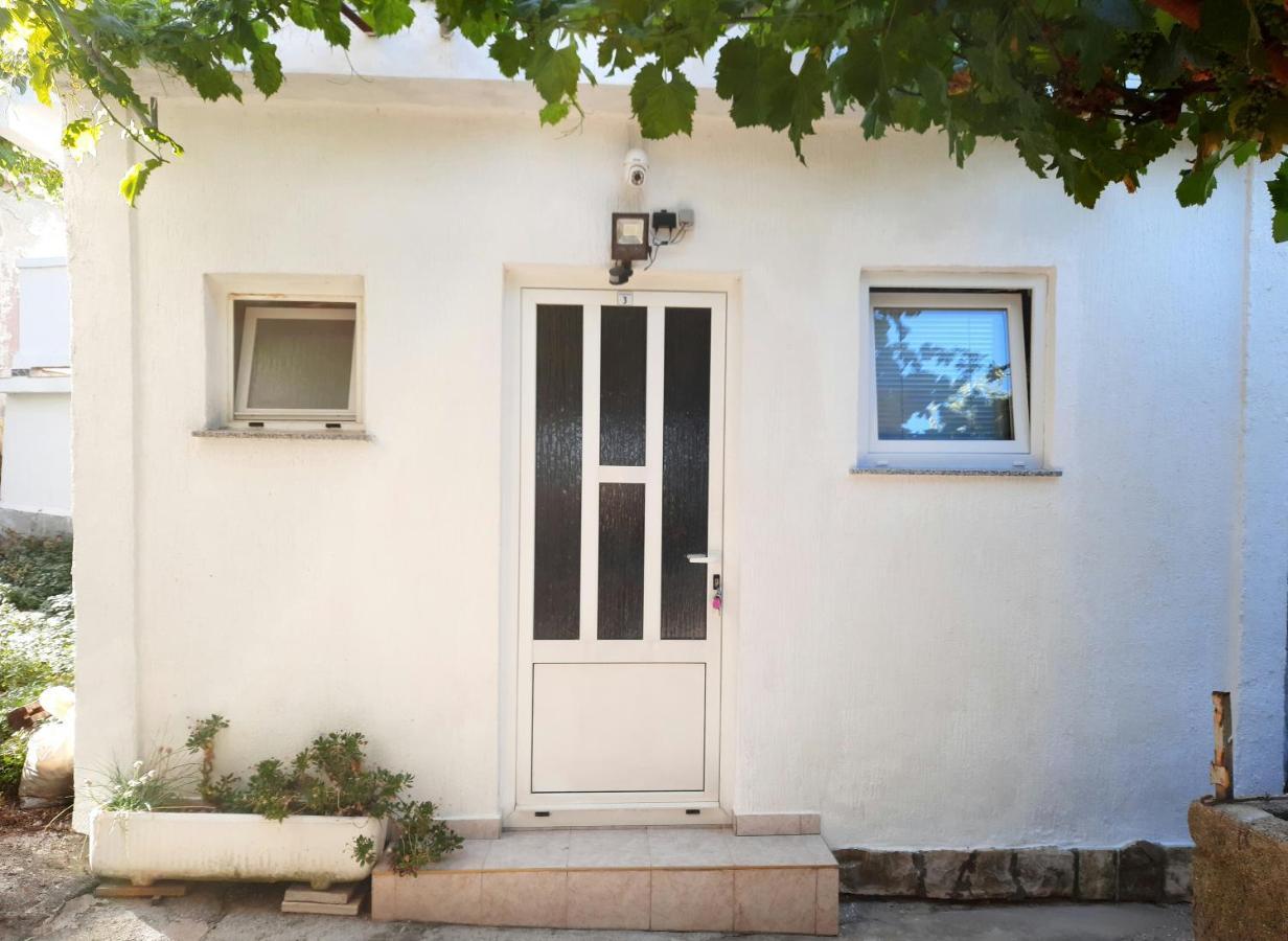 Apartmani Ana-Lora Lopar Luaran gambar