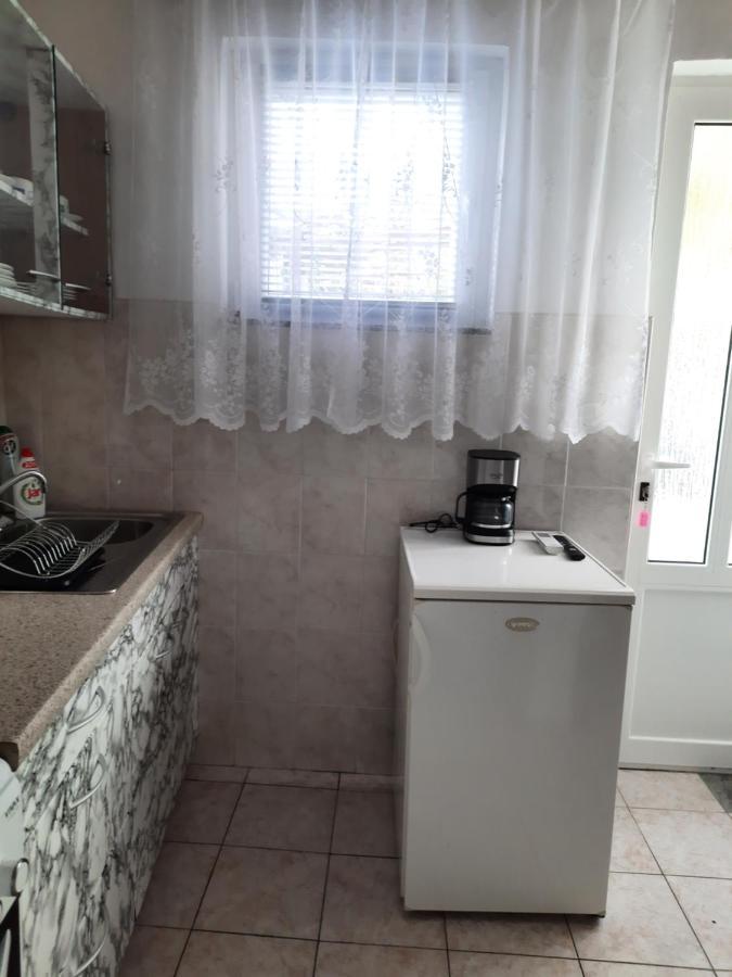 Apartmani Ana-Lora Lopar Luaran gambar